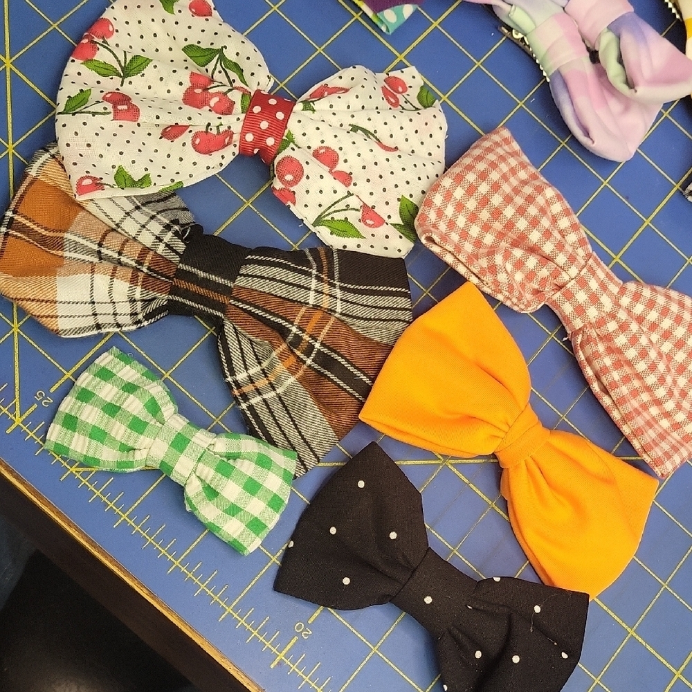 Bundle of 6 Fabric Bow Hair